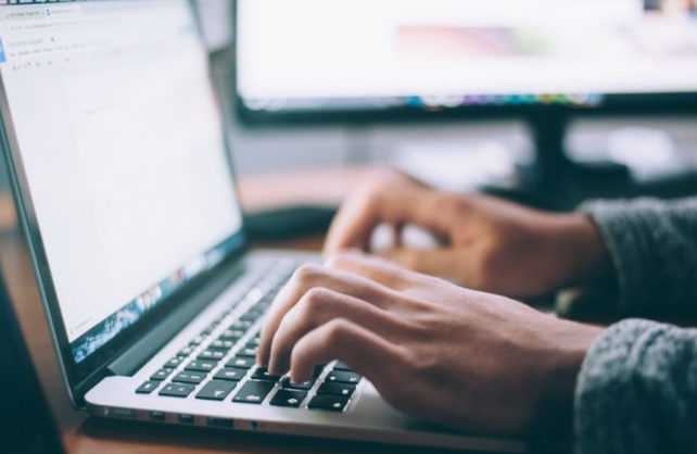 云如何影響網(wǎng)站設計-瑩晨建站-m.prodigallitmag.com