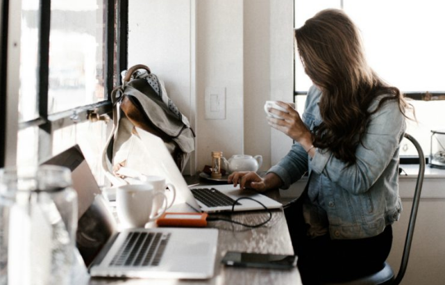 云如何影響網(wǎng)站設計-瑩晨建站-m.prodigallitmag.com